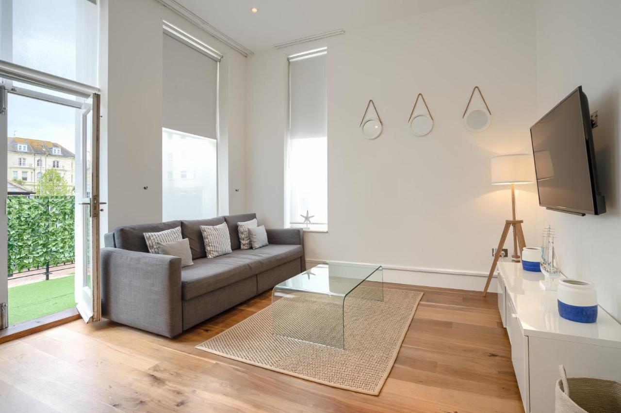 Luxury Seaside Apartment Eastbourne Exterior foto